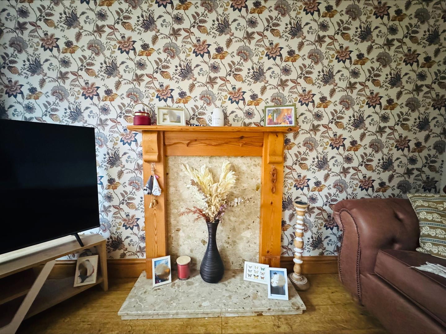 Llwyn Cyfarthwch, Llanelli, SA15 1GY